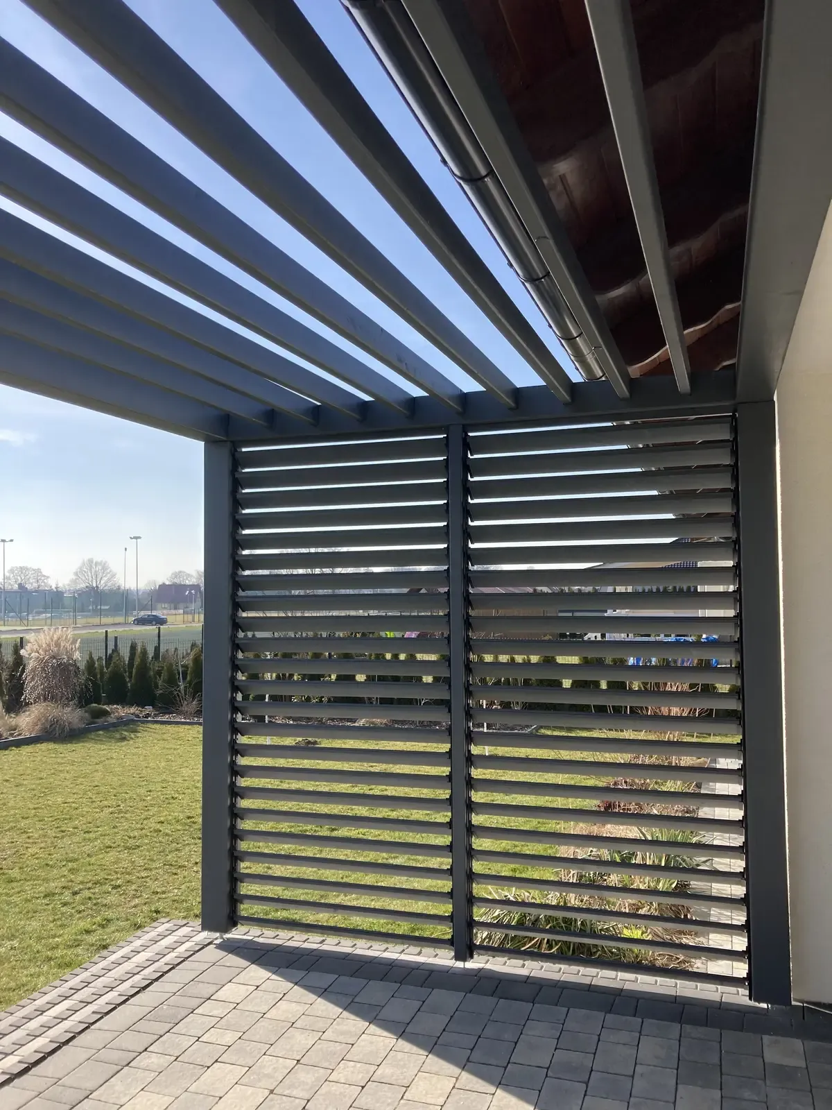 Pergola tarasowa z systemem Pergole