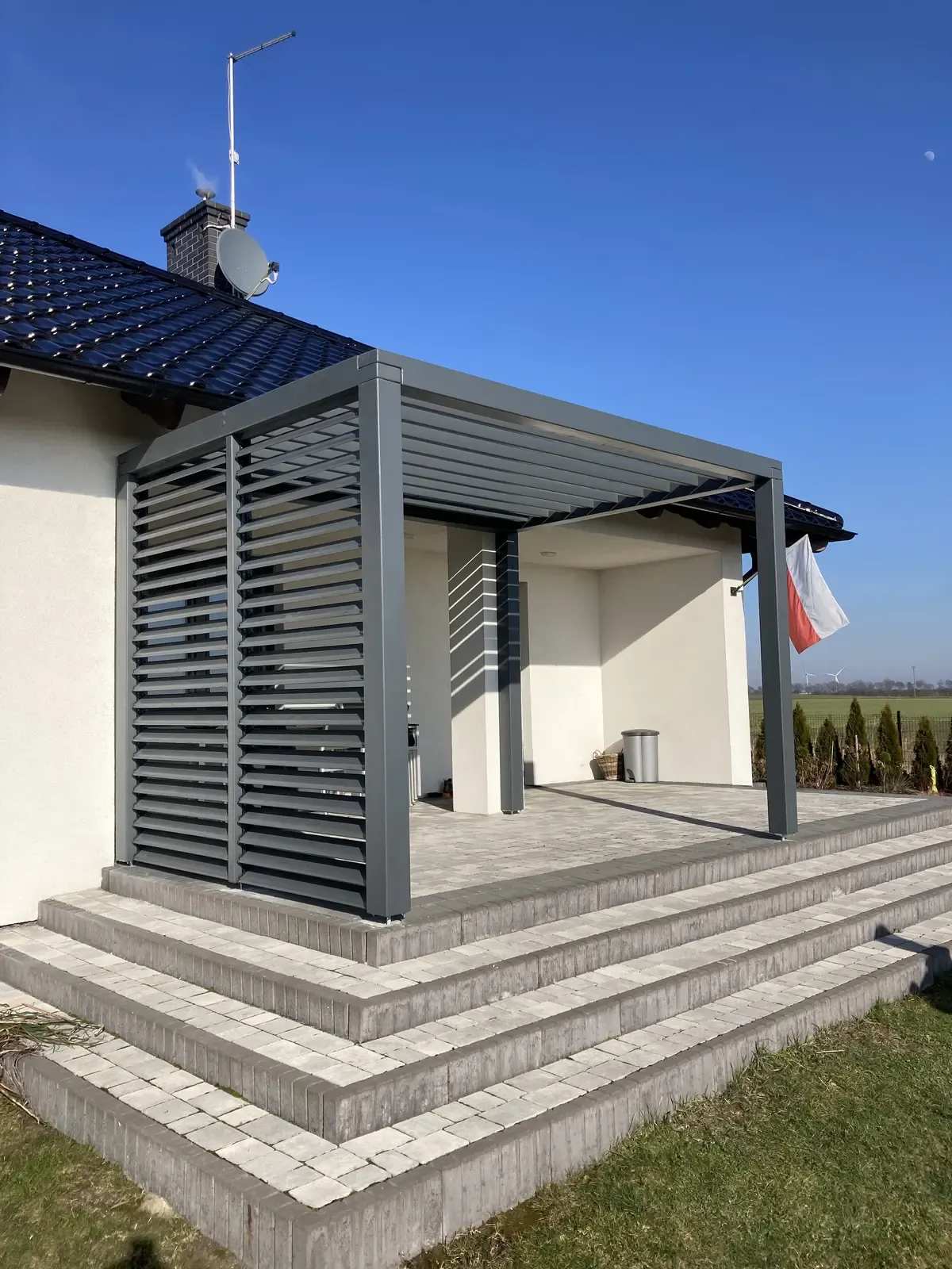 Pergola tarasowa z systemem Pergole