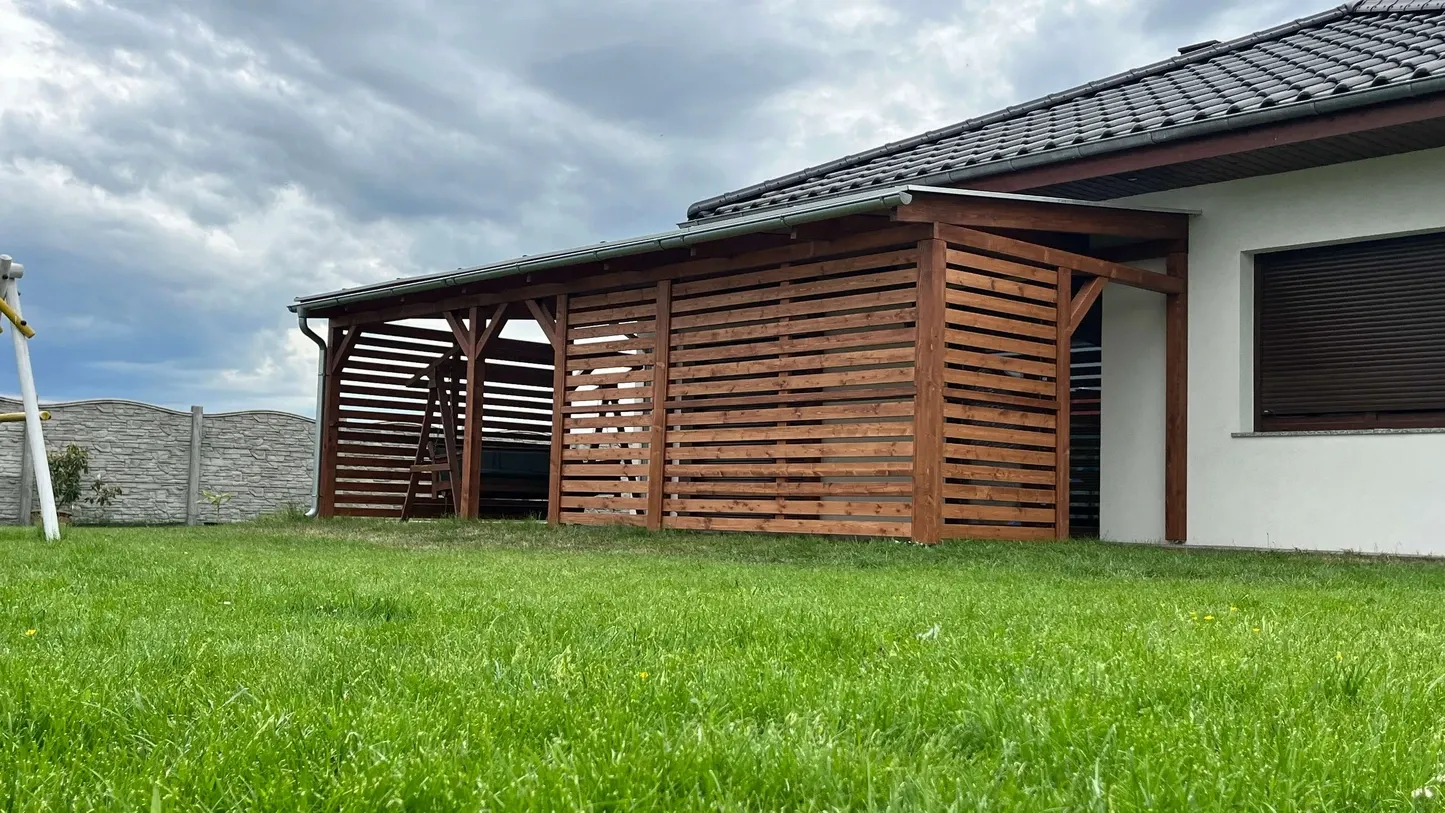 Zadaszenie tarasu z poliwęglanem Zadaszenia tarasu