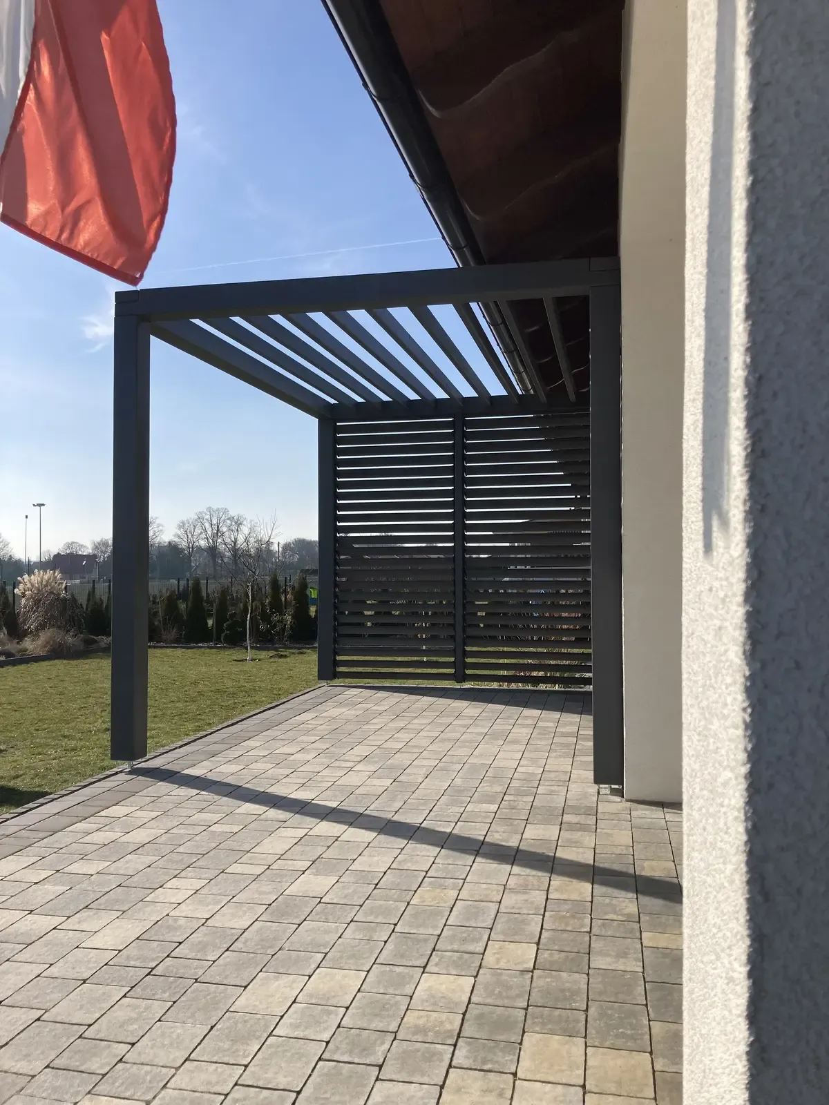 Pergola tarasowa z systemem Pergole