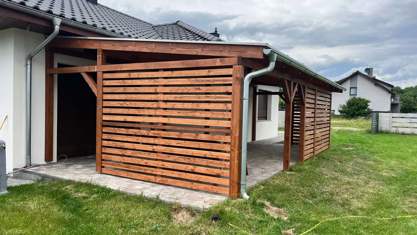 Zadaszenie tarasu z poliwęglanem Zadaszenia tarasu