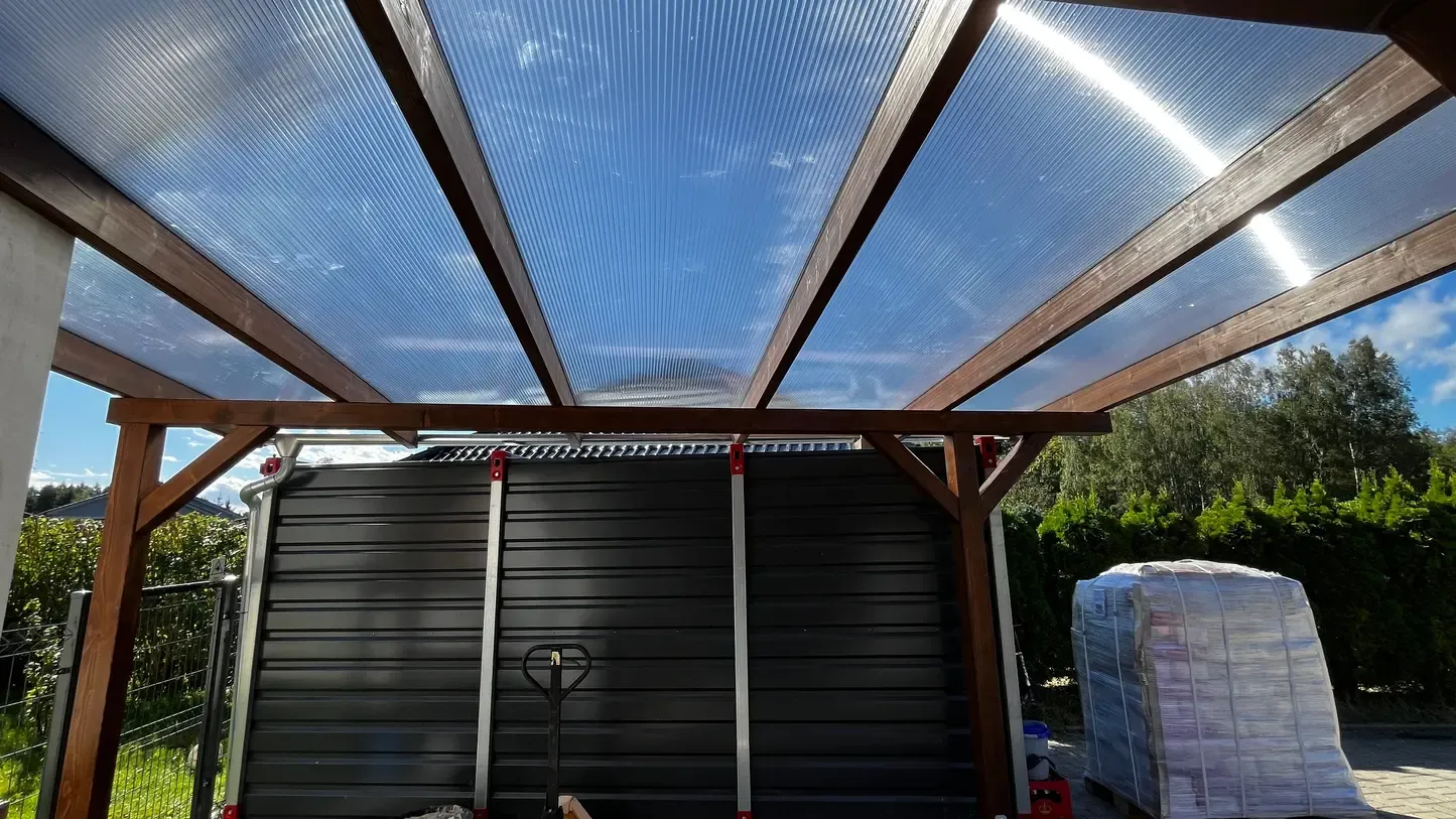 Zadaszenie nad garażem Zadaszenia tarasu