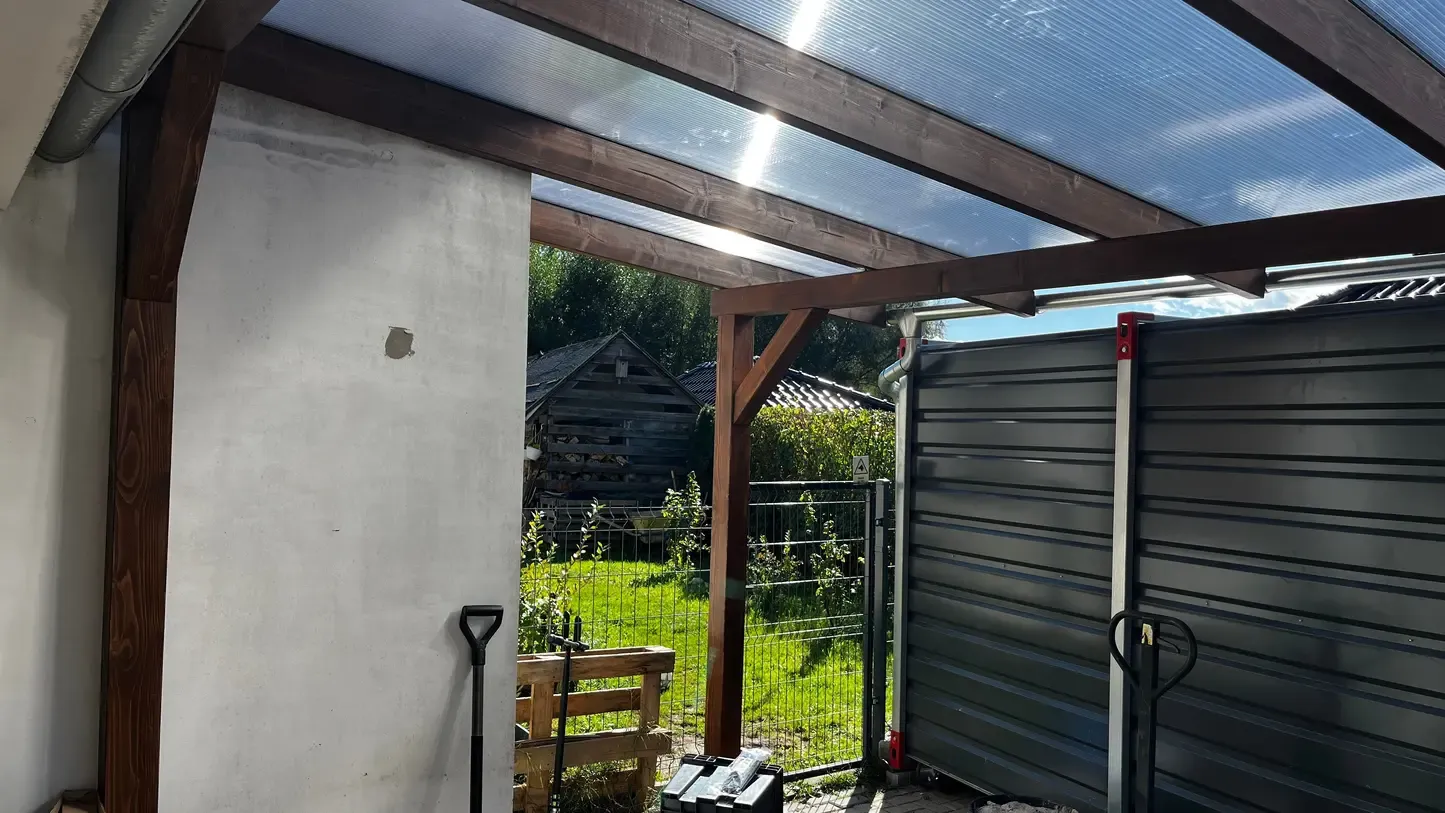 Zadaszenie nad garażem Zadaszenia tarasu