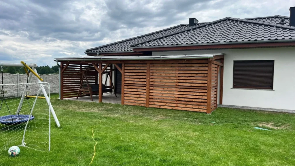 Zadaszenie tarasu z poliwęglanem Zadaszenia tarasu