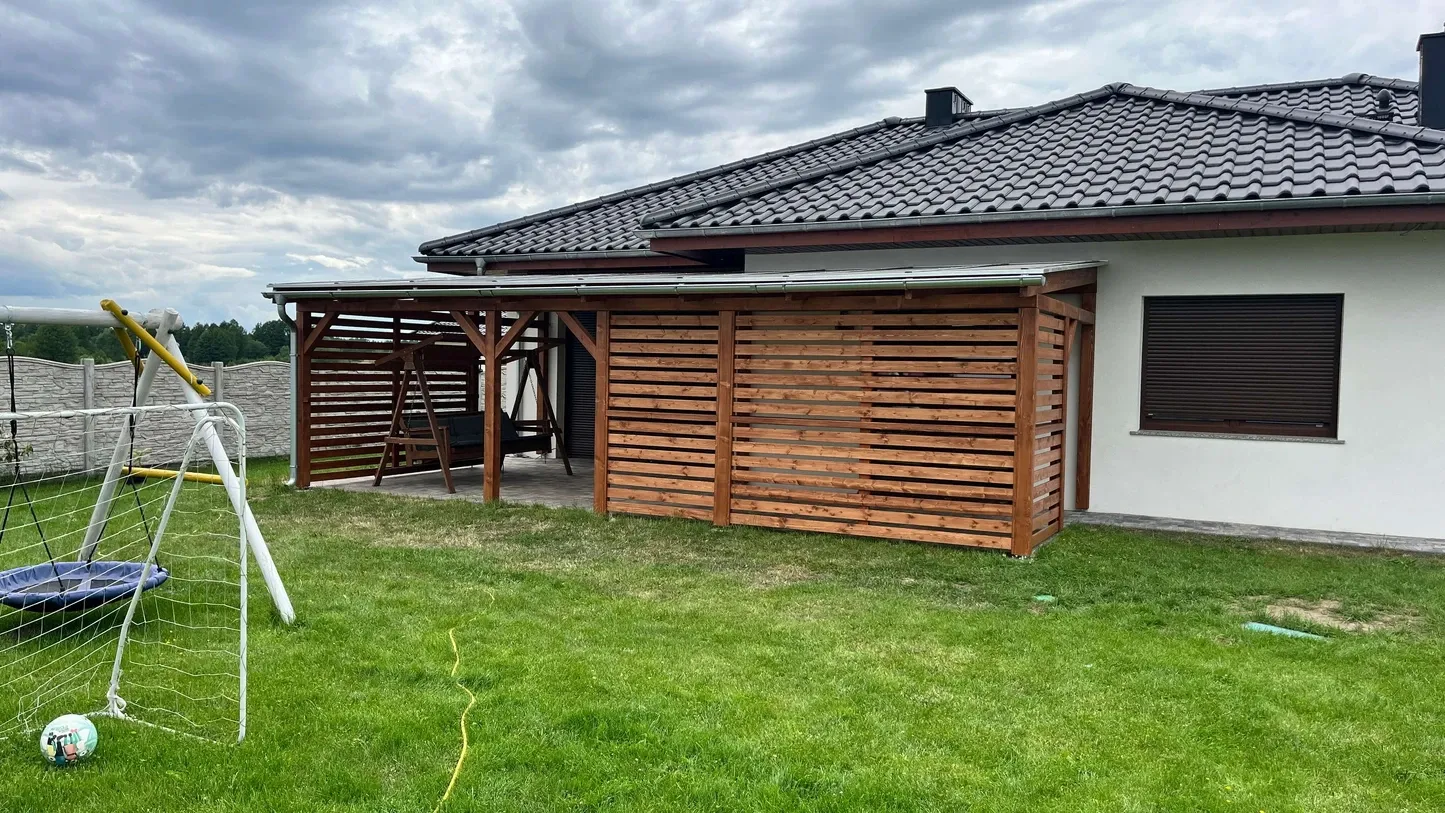 Zadaszenie tarasu z poliwęglanem Zadaszenia tarasu